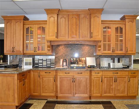 pictures of maple cabinets with stainless steel appliances|honey maple cabinet designs.